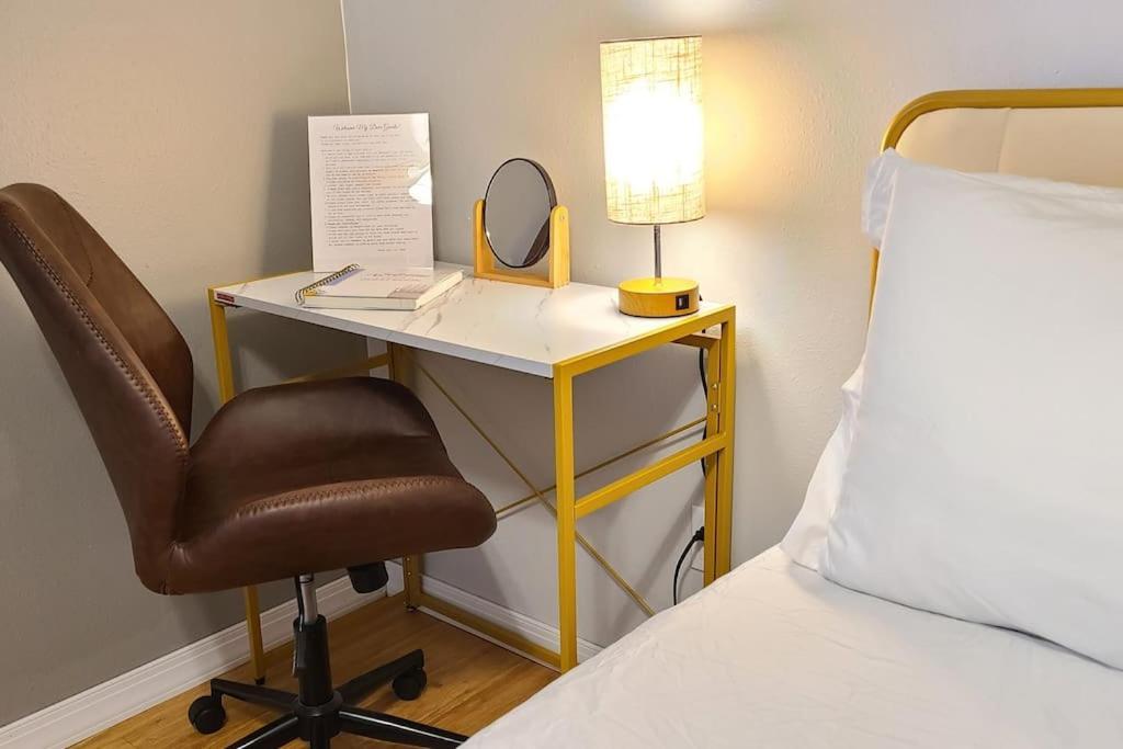 Centrally Located In Rogers And Bentonville! -Private Rooms Exteriör bild